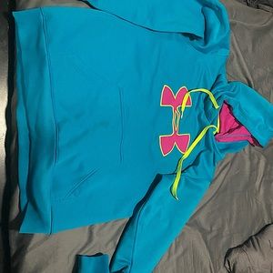 Under Armour sweatshirt